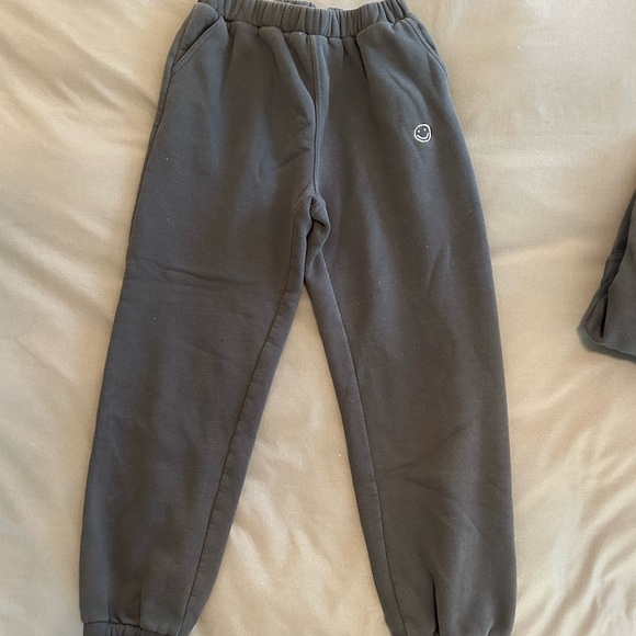 Women’s Sweat Set - Picture 5 of 7